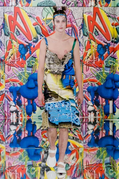 Look 9